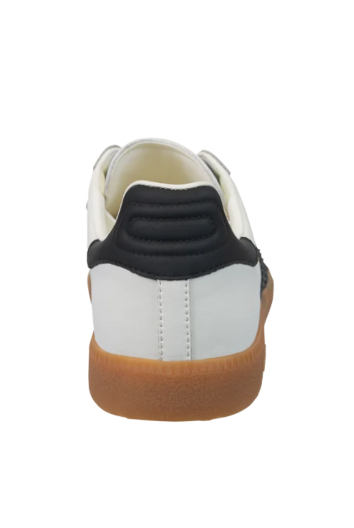 Back 70: Cloud-White Black-9- Shoes-BACK 70-Usher & Co - Women's Boutique Located in Atoka, OK and Durant, OK