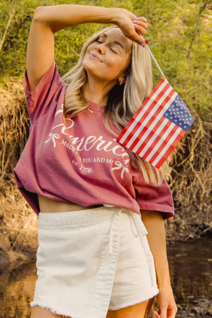 1776 Bows Comfort Color Tee-Graphic Tees-LIVYLU-Usher & Co - Women's Boutique Located in Atoka, OK and Durant, OK