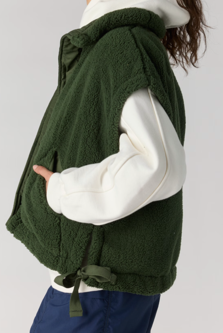FP Movement: Scout It Out Vest-Ivy-2- Tops Over-Free People Movement-Usher & Co - Women's Boutique Located in Atoka, OK and Durant, OK
