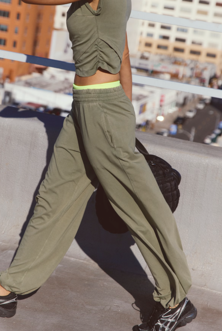 Free People Movement: Hot Shot Crossover Set-Terrain-3- Sets/Lounge-Free People Movement-Usher & Co - Women's Boutique Located in Atoka, OK and Durant, OK