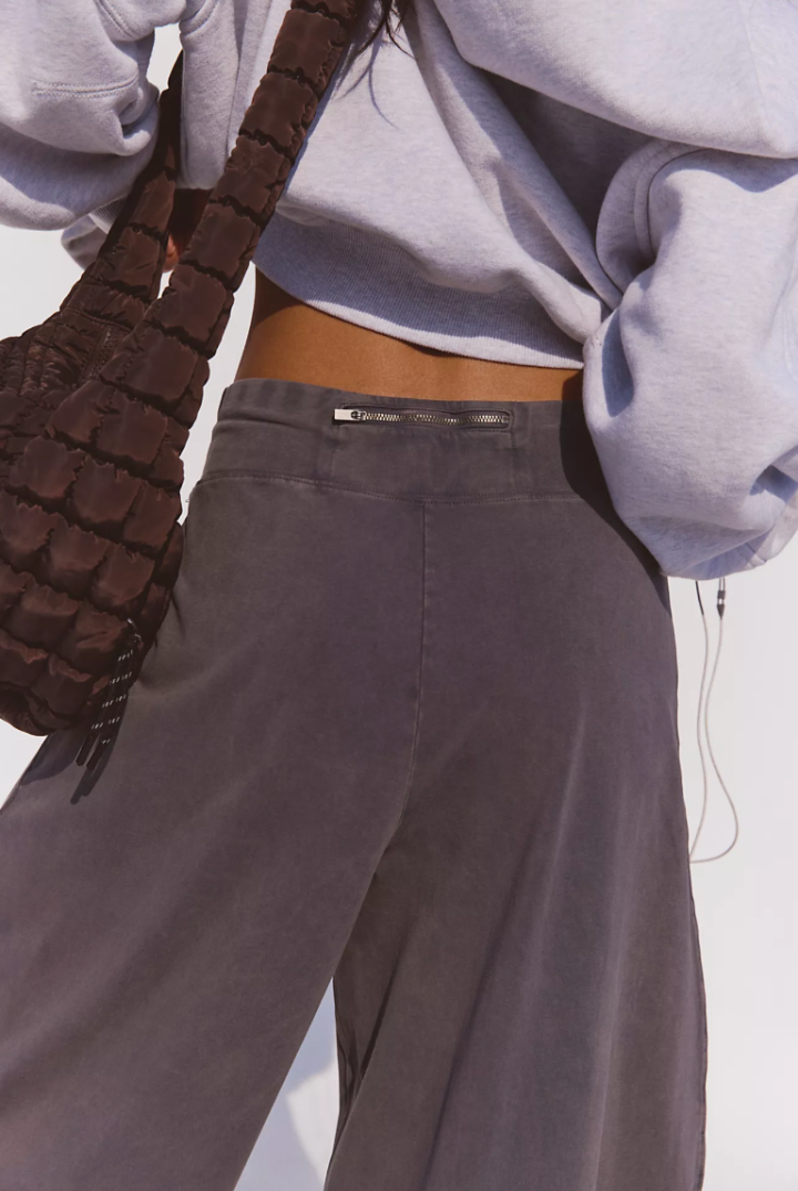 Free People Movement: Hot Shot Easy Pant - Vintage Black-4- Bottoms-Free People Movement-Usher & Co - Women's Boutique Located in Atoka, OK and Durant, OK