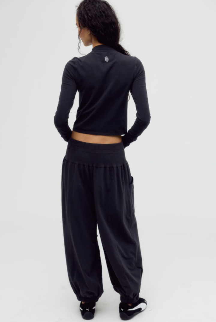 FP Movement: Up In The Air Set-Black-3- Sets/Lounge-Free People Movement-Usher & Co - Women's Boutique Located in Atoka, OK and Durant, OK