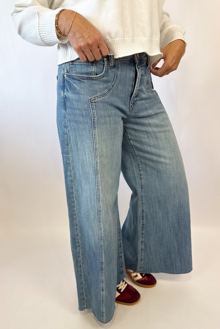 Kut From The Kloth: Blake High Rise Super Wide-Wistfulness-5- Denim-KUT FROM THE KLOTH-Usher & Co - Women's Boutique Located in Atoka, OK and Durant, OK