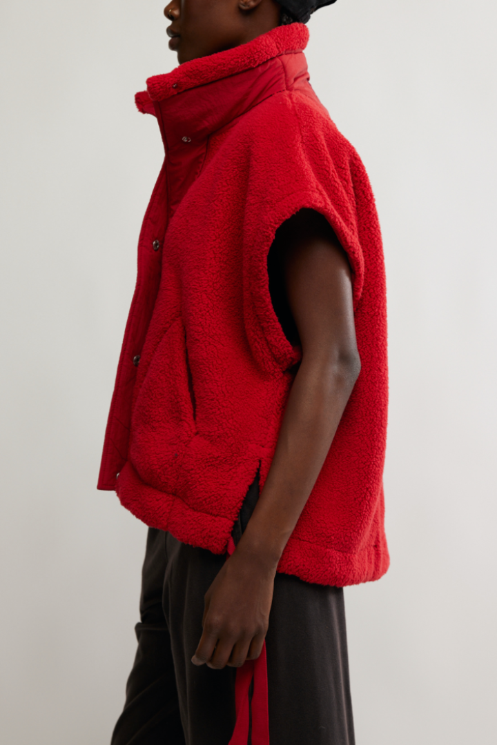 FP Movement: Scout It Out Fleece Vest-Cranberry-2- Tops Over-Free People Movement-Usher & Co - Women's Boutique Located in Atoka, OK and Durant, OK