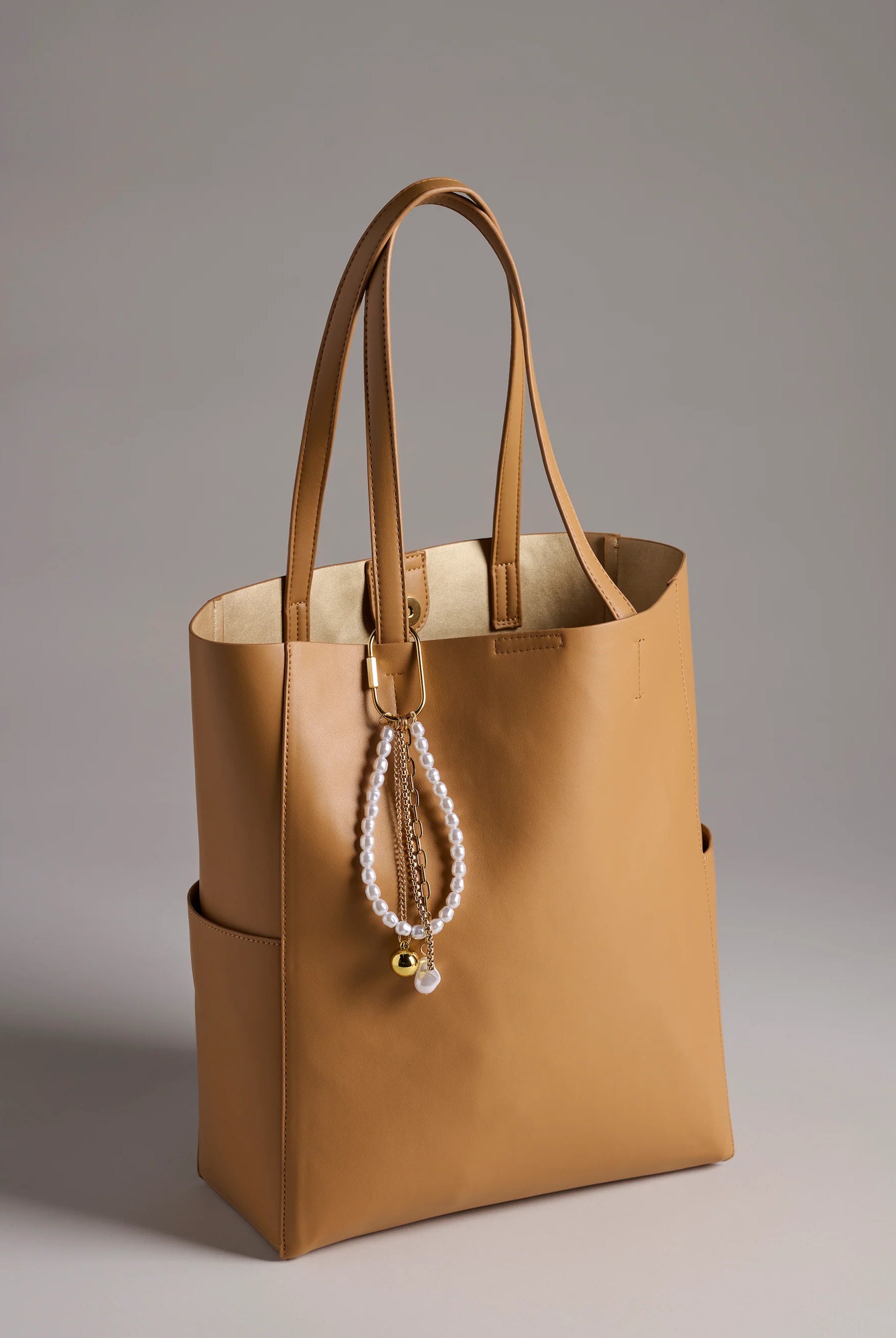 Pearl Chain Bag Charm-10- Bags/Wallets-SHIRALEAH-Usher & Co - Women's Boutique Located in Atoka, OK and Durant, OK