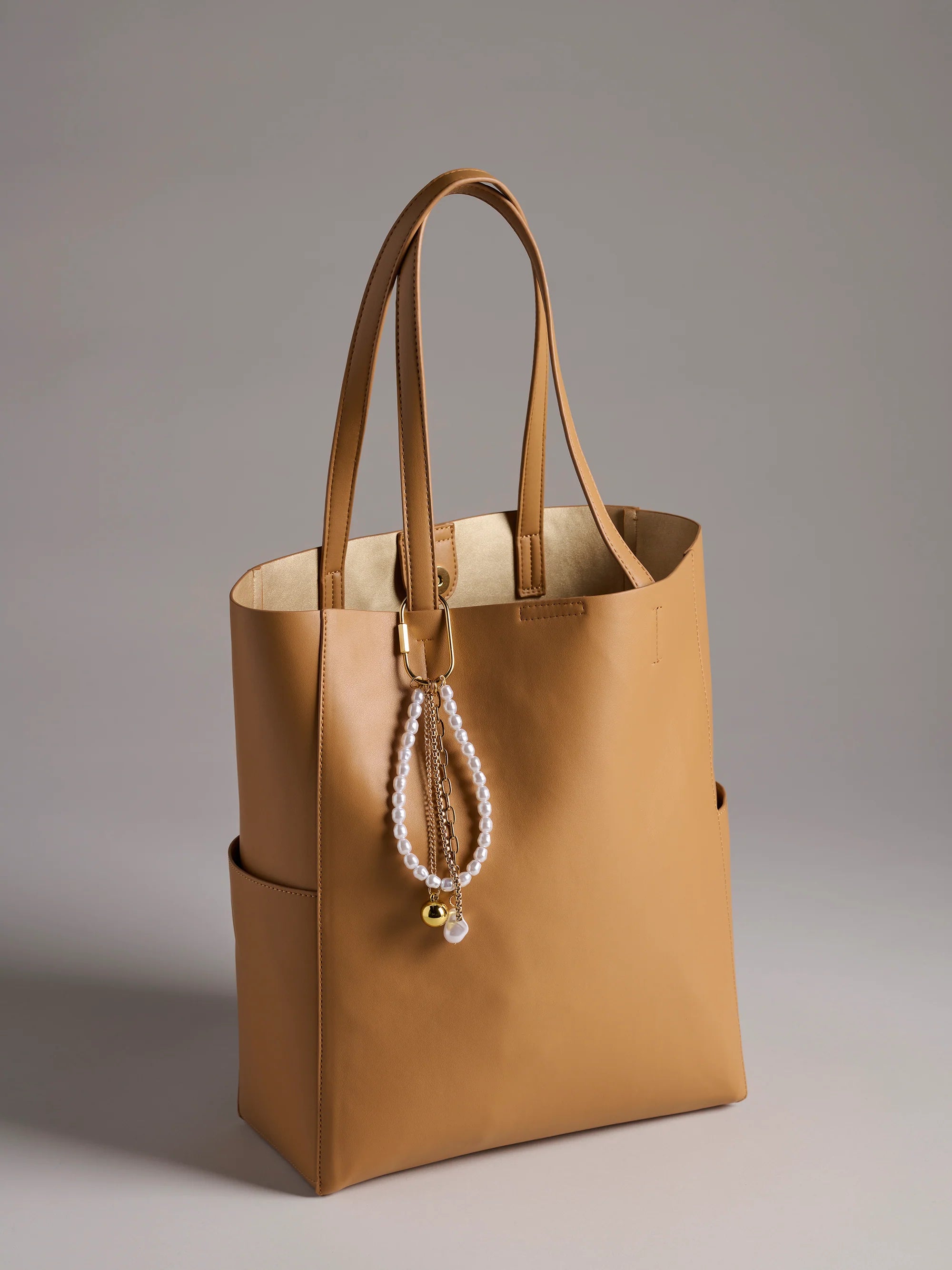 Pearl Chain Bag Charm-10- Bags/Wallets-SHIRALEAH-Usher & Co - Women's Boutique Located in Atoka, OK and Durant, OK