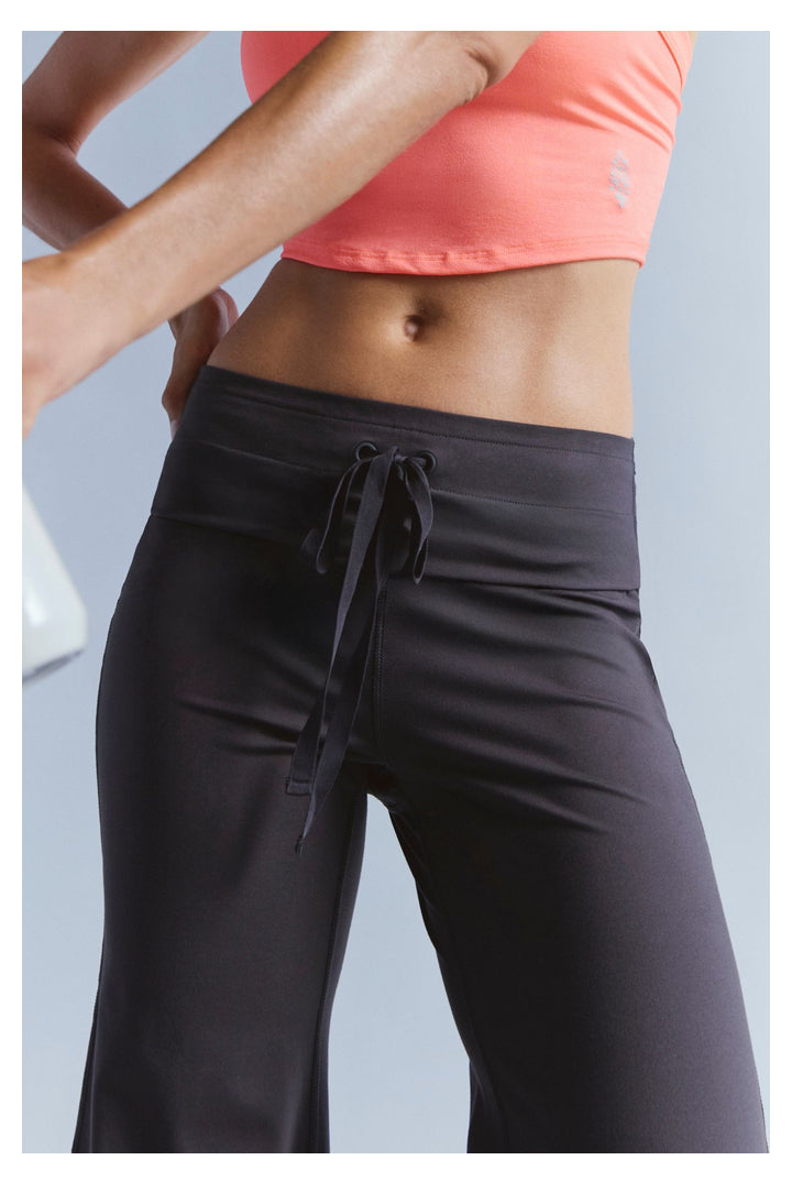 Free People Movement: Quick Step Bubble Pants - Chocolate-4- Bottoms-Free People Movement-Usher & Co - Women's Boutique Located in Atoka, OK and Durant, OK