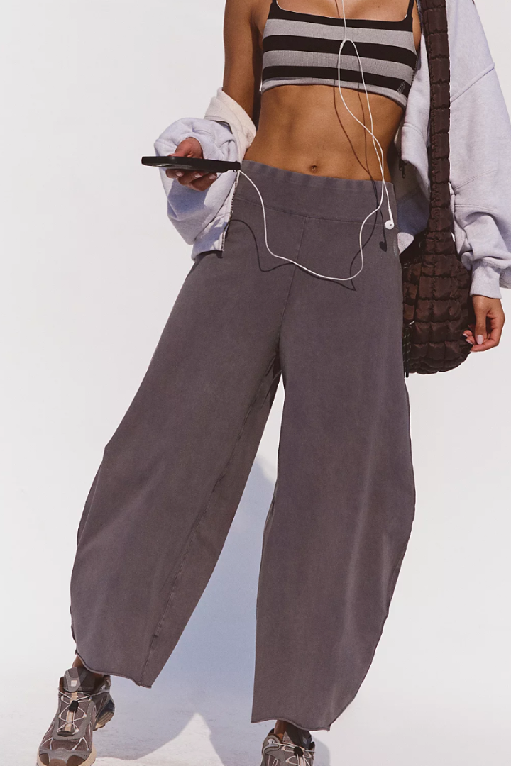 Free People Movement: Hot Shot Easy Pant - Vintage Black-4- Bottoms-Free People Movement-Usher & Co - Women's Boutique Located in Atoka, OK and Durant, OK