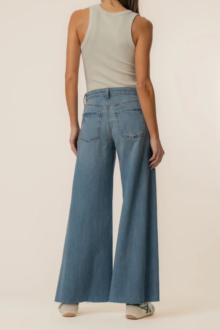 Kut From The Kloth: Blake High Rise Super Wide-Wistfulness-5- Denim-KUT FROM THE KLOTH-Usher & Co - Women's Boutique Located in Atoka, OK and Durant, OK