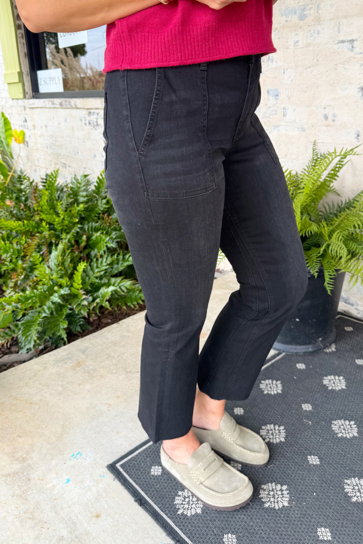 Kut From The Kloth: Kelsey-Black-5- Denim-KUT FROM THE KLOTH-Usher & Co - Women's Boutique Located in Atoka, OK and Durant, OK