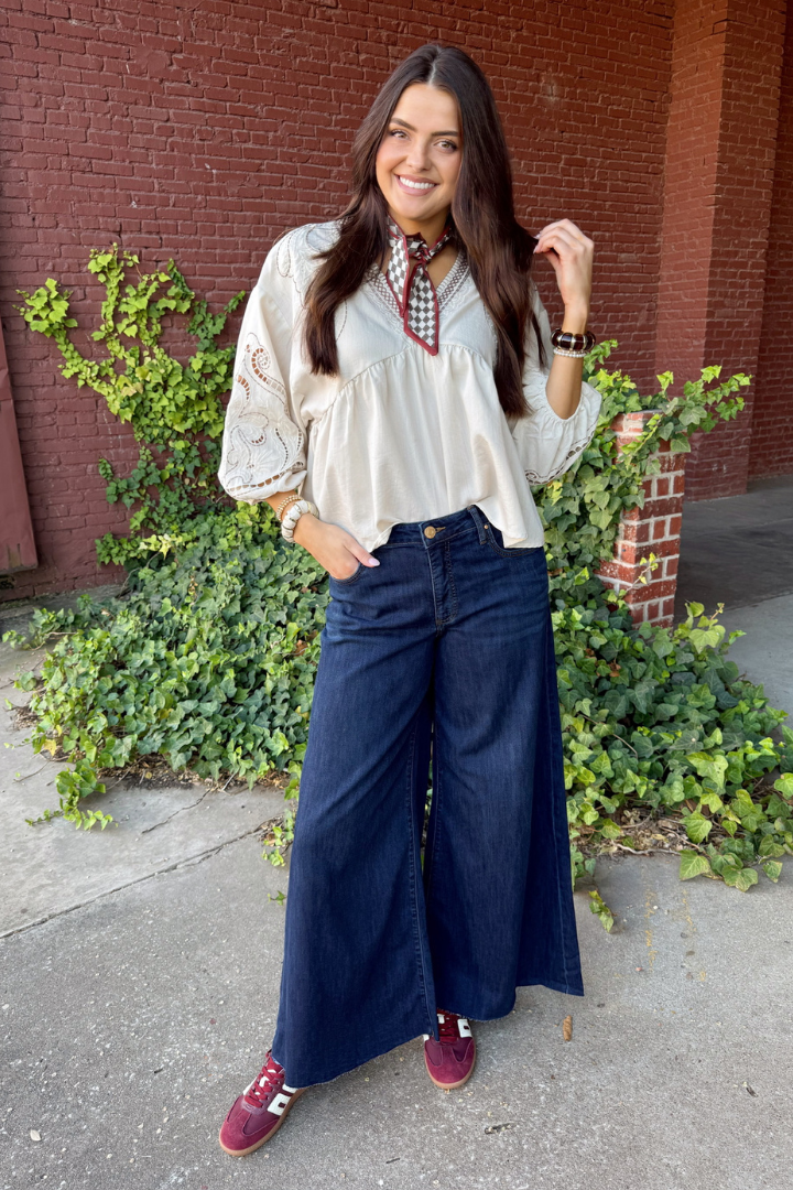 Kut From The Klotth: Blake Super Wide Leg-5- Denim-KUT FROM THE KLOTH-Usher & Co - Women's Boutique Located in Atoka, OK and Durant, OK