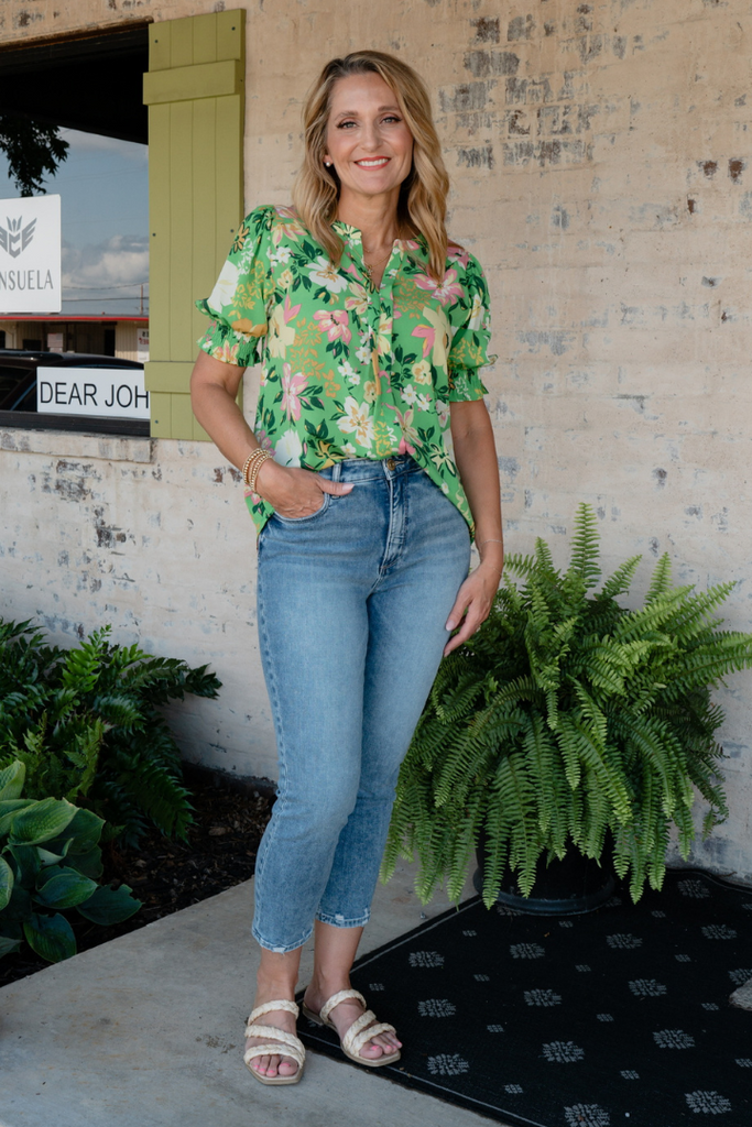 Keep It Floral Top-Short Sleeve Tops-JODIFL-Usher & Co - Women's Boutique Located in Atoka, OK and Durant, OK