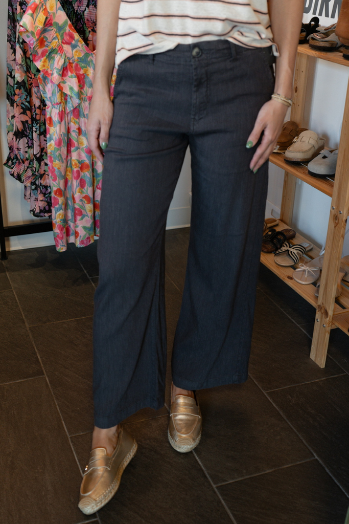 Kut From The Kloth: Meg Linen Pants-Charcoal-Pants-Kut from the Kloth-Usher & Co - Women's Boutique Located in Atoka, OK and Durant, OK