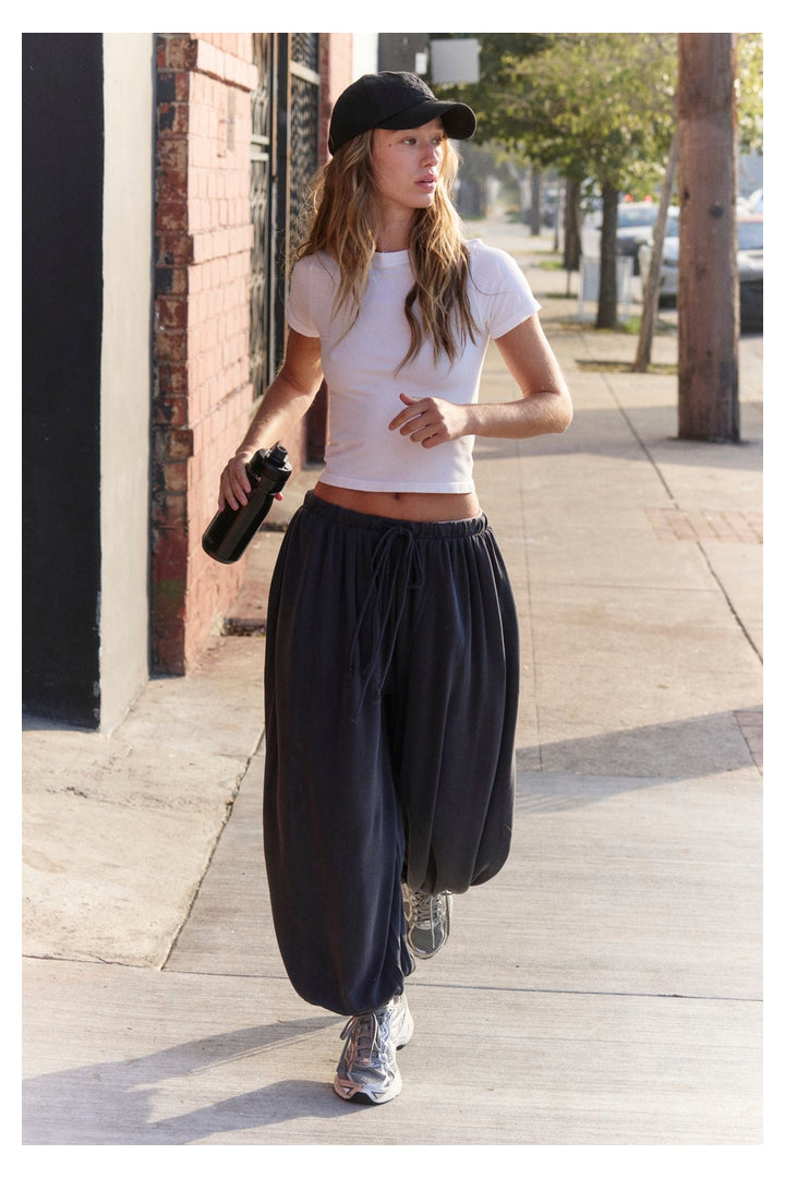 Free People Movement: Momentum Balloon Pants - Black-4- Bottoms-Free People Movement-Usher & Co - Women's Boutique Located in Atoka, OK and Durant, OK