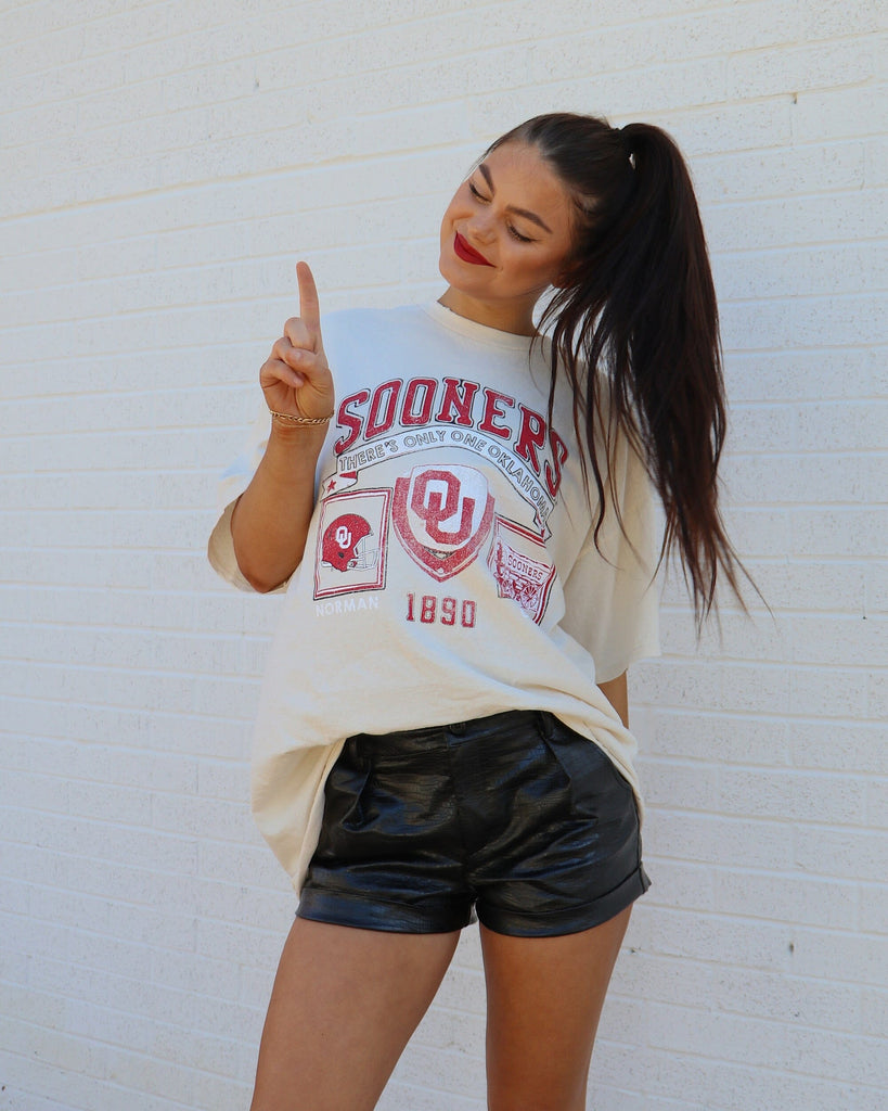 OU Sooners Prep Patch Off White Thrifted Tee-Graphic Tees-LIVYLU-Usher & Co - Women's Boutique Located in Atoka, OK and Durant, OK